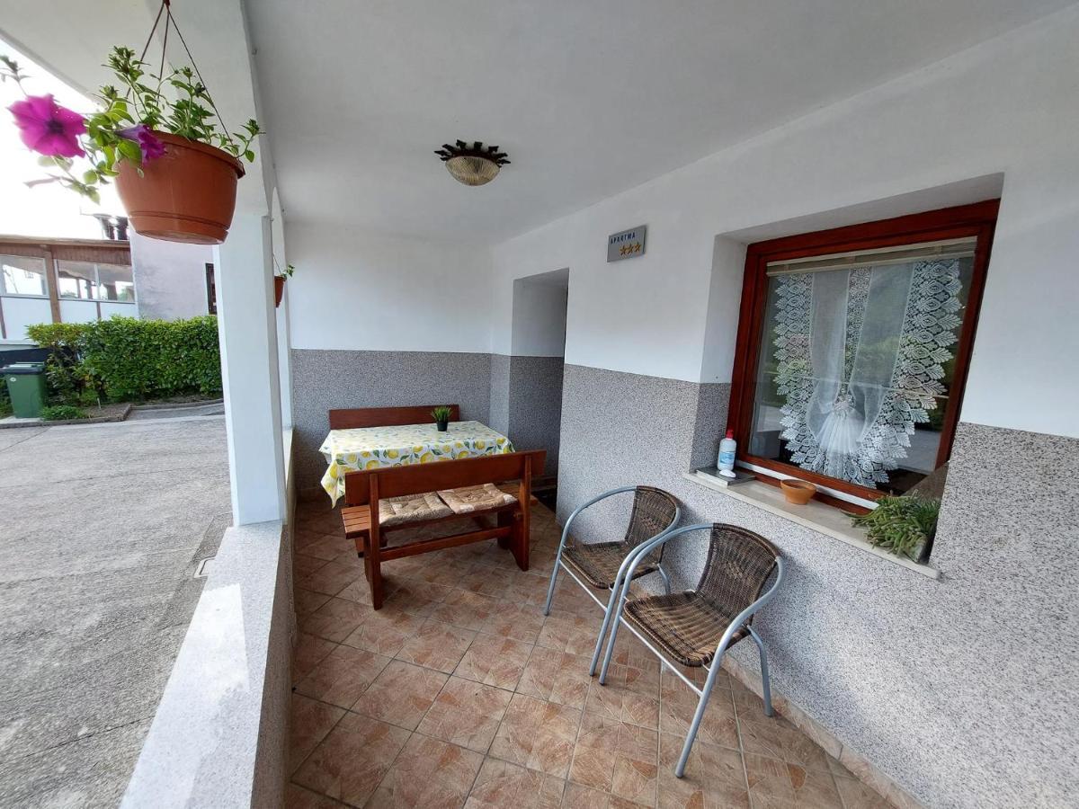 Apartments Denis Tolmin Exterior photo